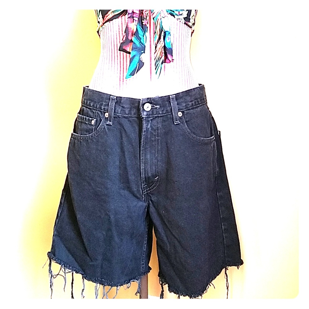 ✌🏼Vintage✌🏼 Levi's boyfriend shorts